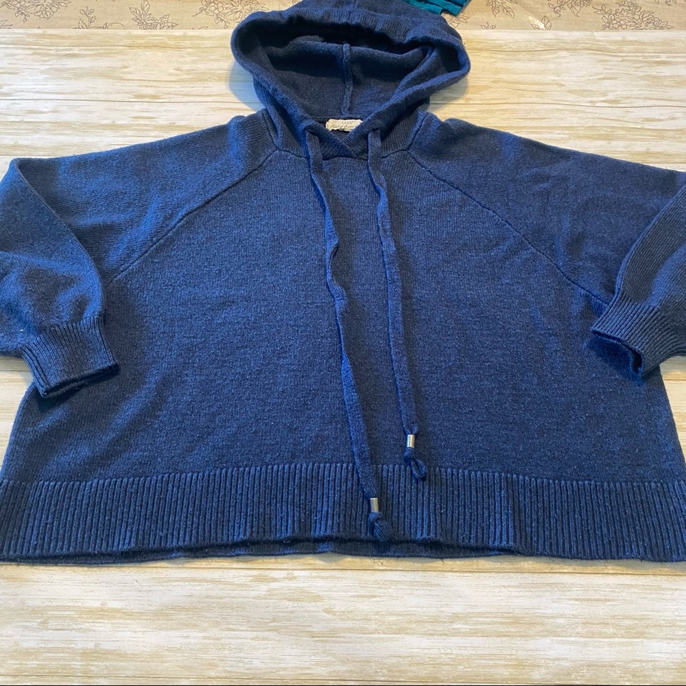H&M Cropped Sweater M/L